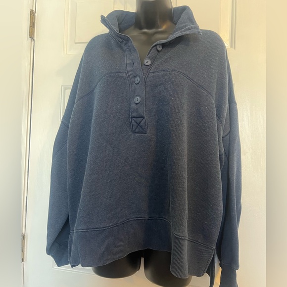 American Eagle Outfitters Sweaters - American Eagle Outfitters Dark Blue Henley Sweatshirt